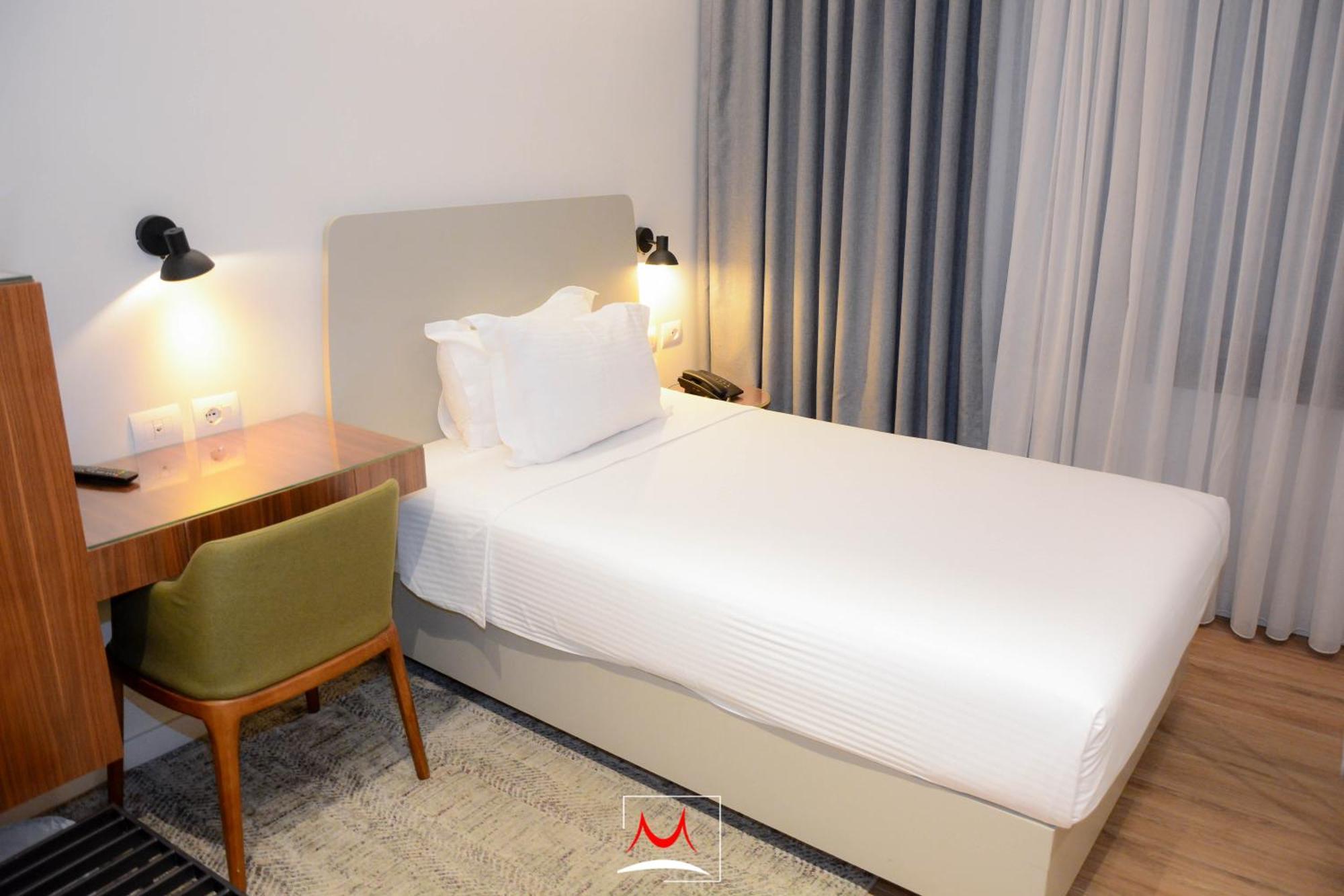 Hotel Theatro- City Center Tirana Exterior foto